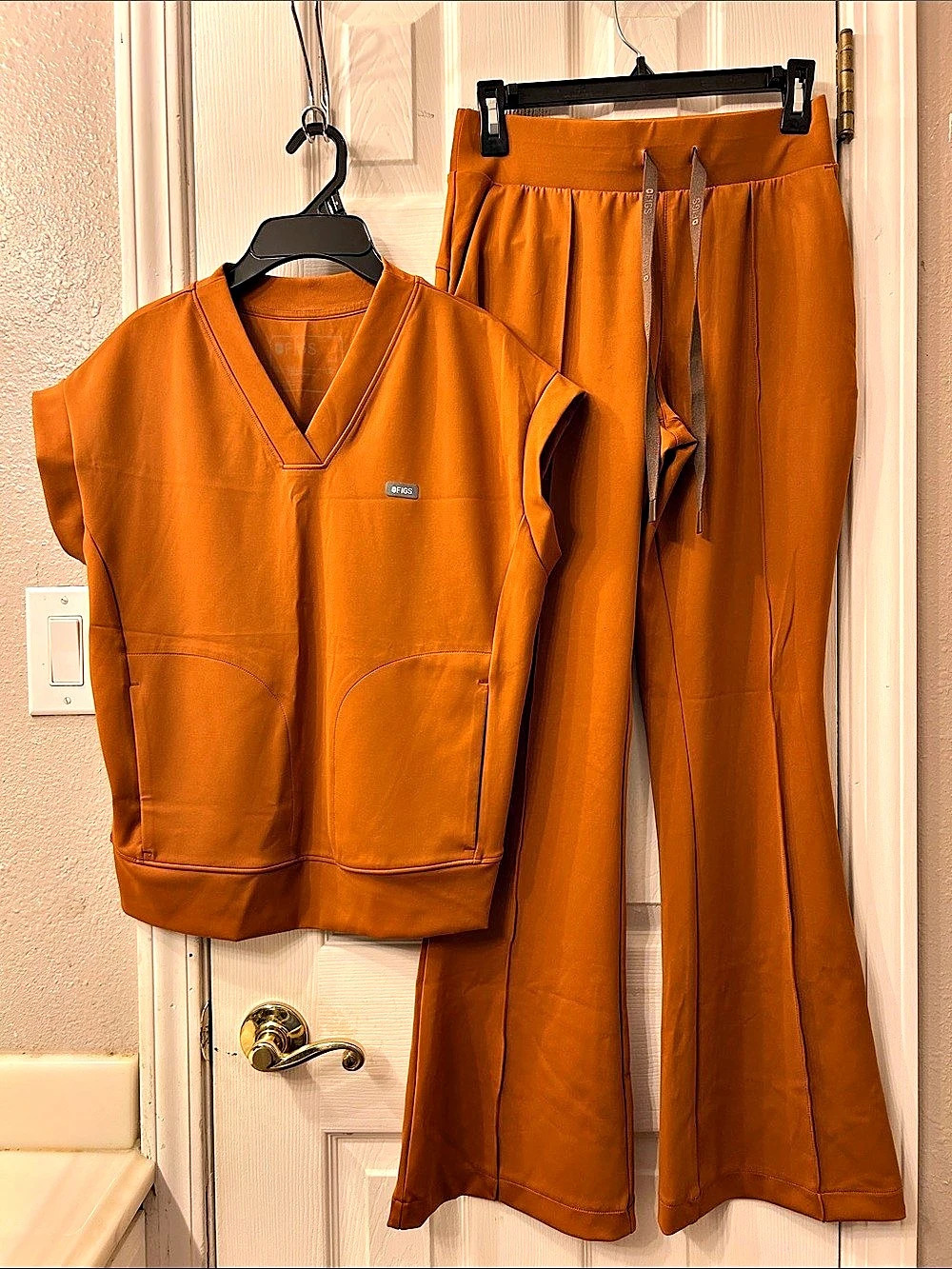 FIGS Orange Scrub Set Size Small NWOT